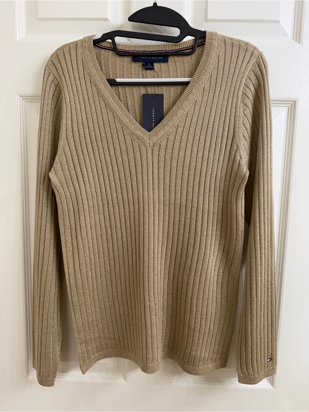 Tommy Hilfiger Women’s Metallic Gold Ribbed V-Neck Sweater size M